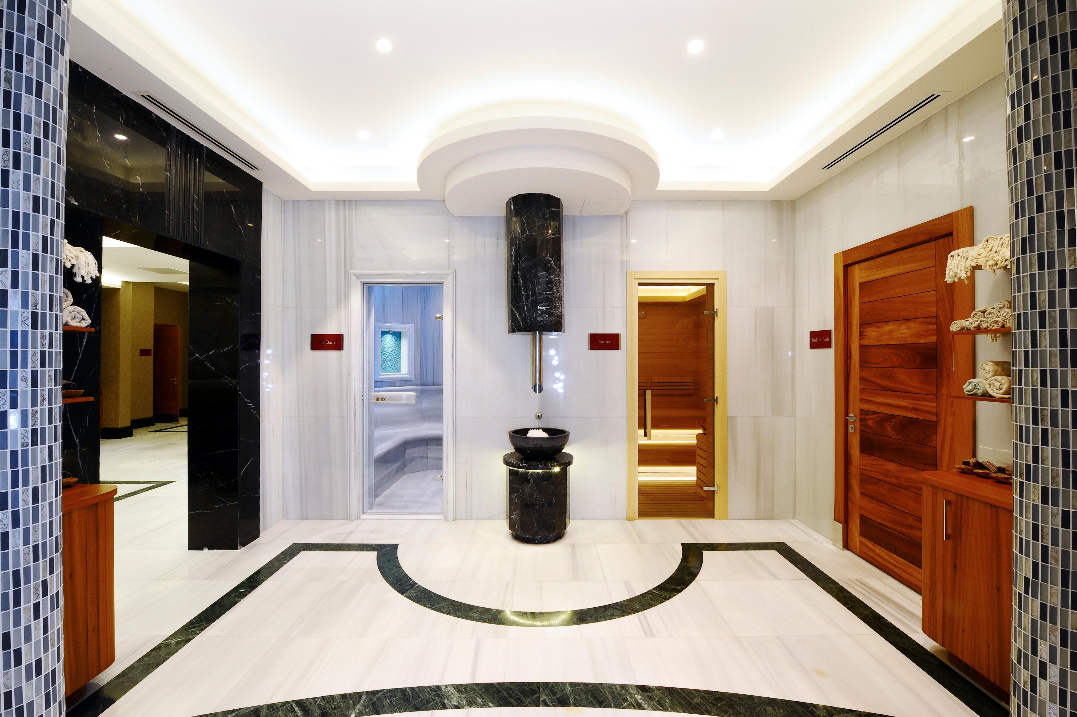 Crowne Plaza Bursa Convention Center & Thermal Spa By Ihg Bagian luar foto Interior of the hotel